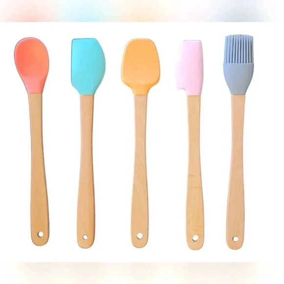 Other - NWT Mini Utensil Set: 5 Piece Bamboo & Silicone Set